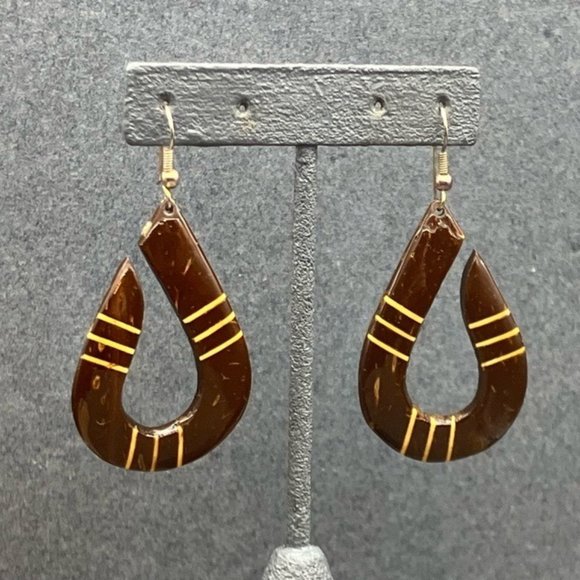 Dangle Pierced Earrings Teardrop Hoop Carved Wood Inlaid Brown Beige Silver BoHo - Picture 1 of 6